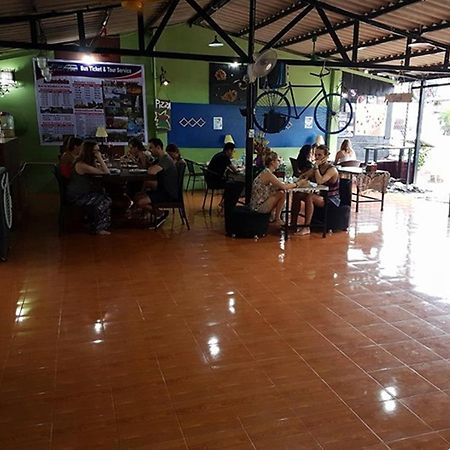 Army Barracks Guesthouse Vang Vieng Εξωτερικό φωτογραφία