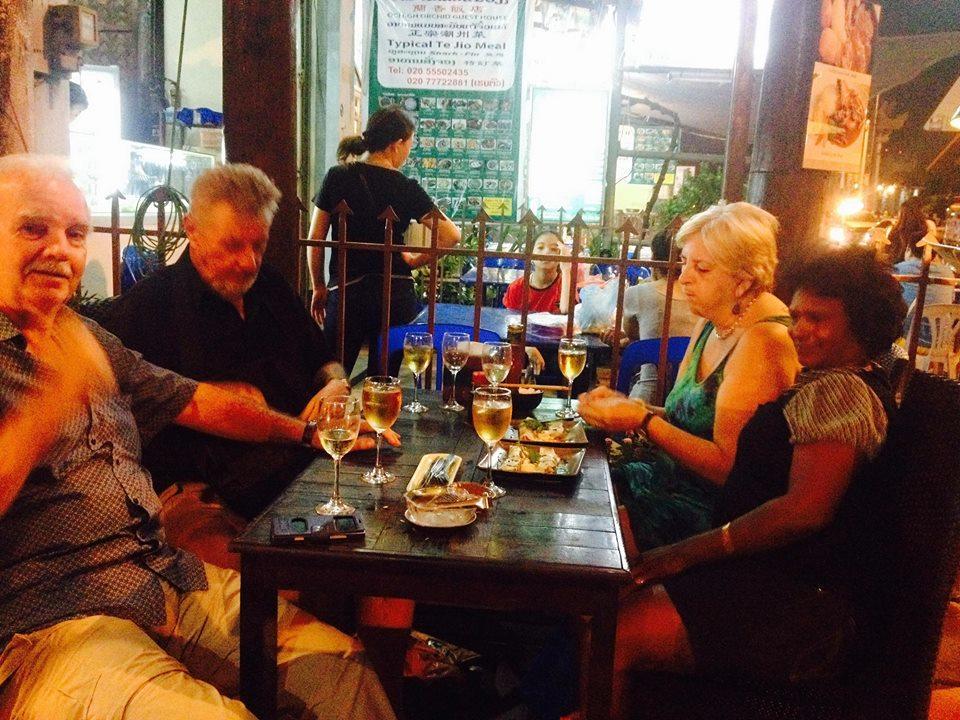 Army Barracks Guesthouse Vang Vieng Εξωτερικό φωτογραφία