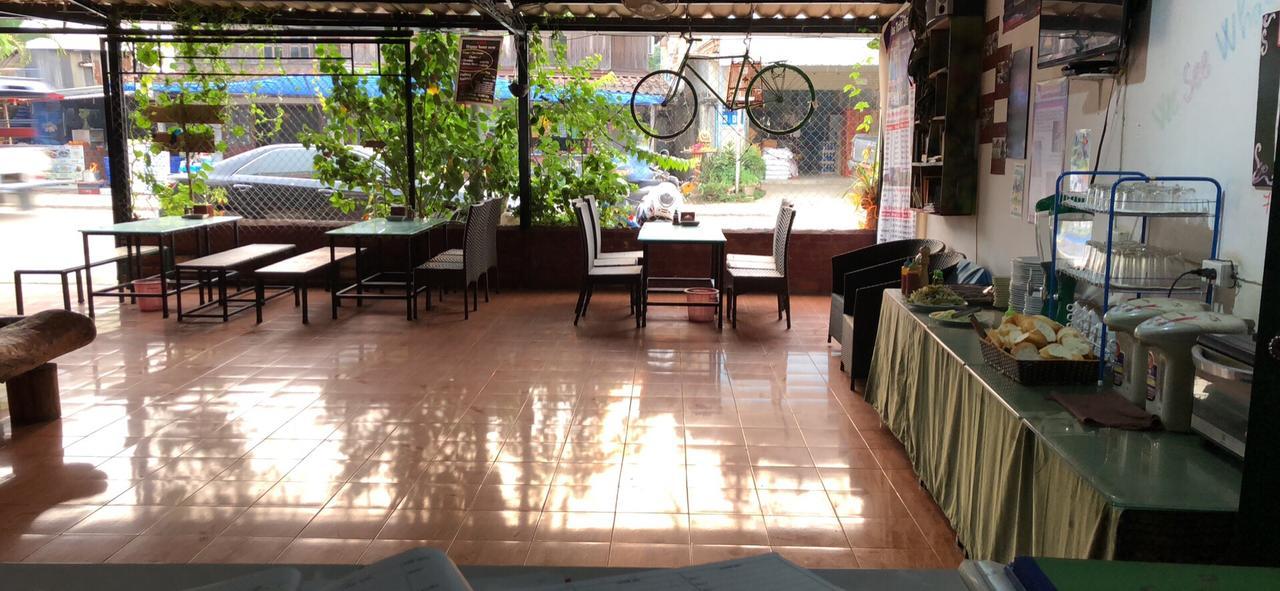 Army Barracks Guesthouse Vang Vieng Εξωτερικό φωτογραφία