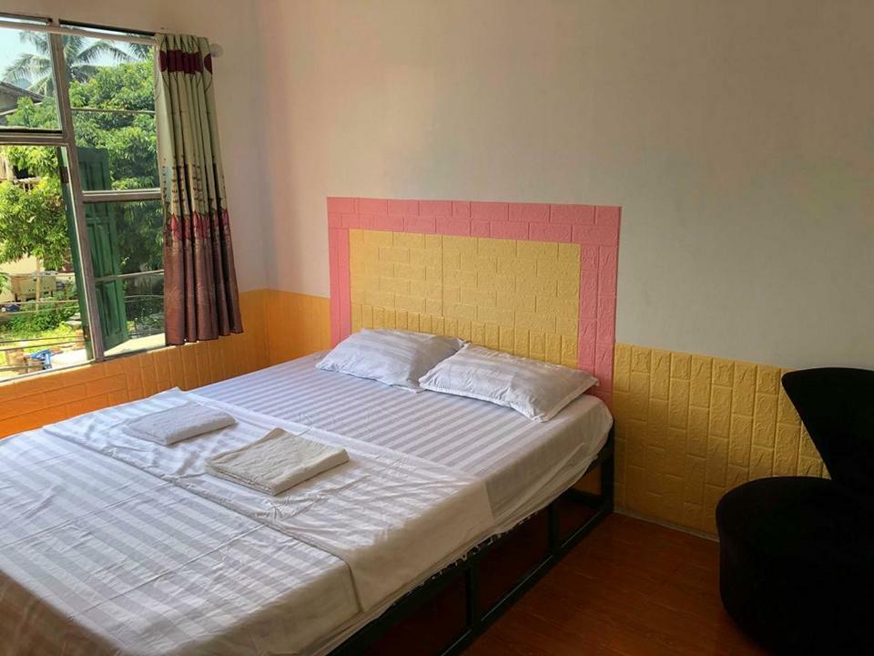 Army Barracks Guesthouse Vang Vieng Εξωτερικό φωτογραφία