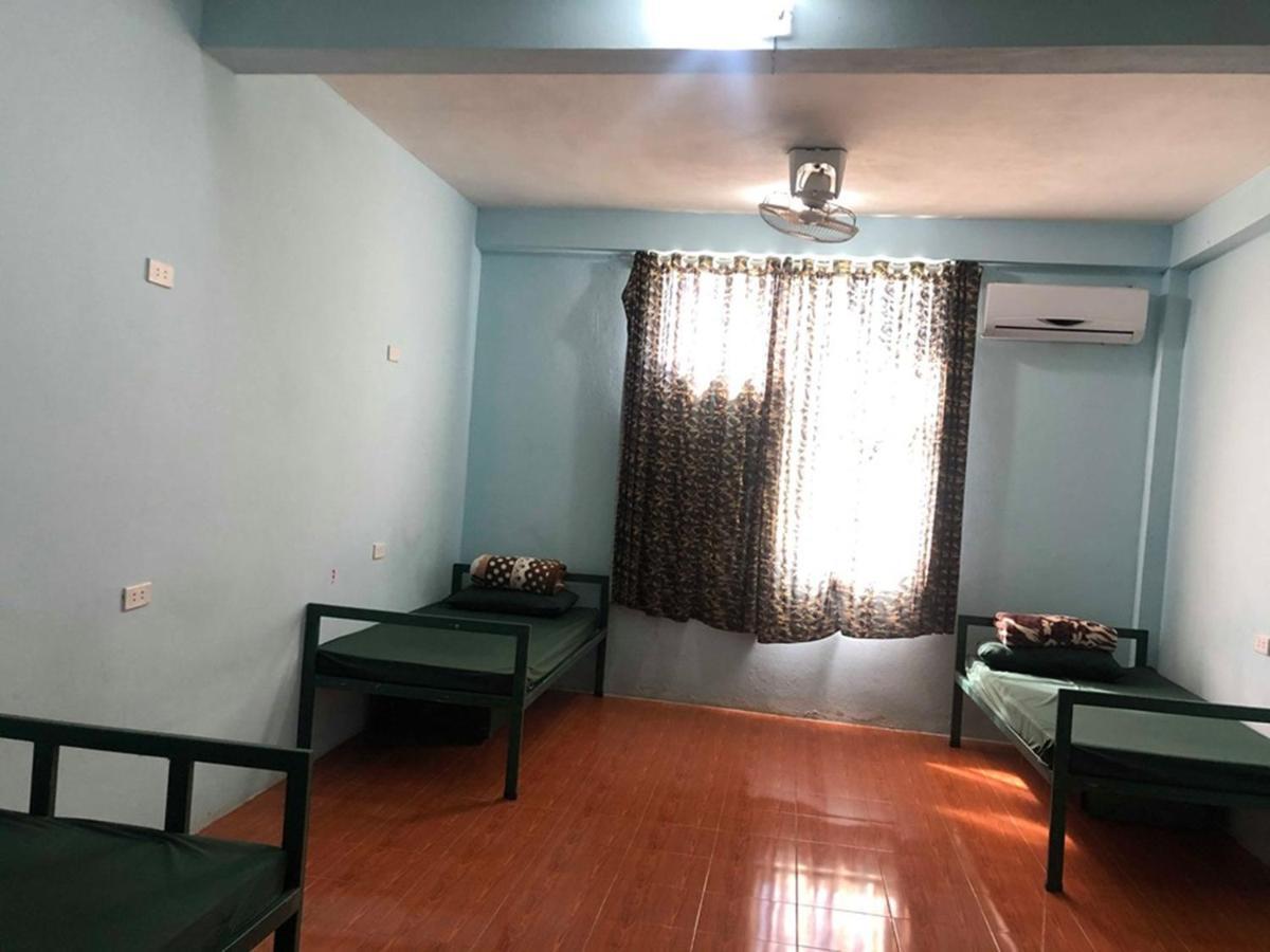 Army Barracks Guesthouse Vang Vieng Εξωτερικό φωτογραφία